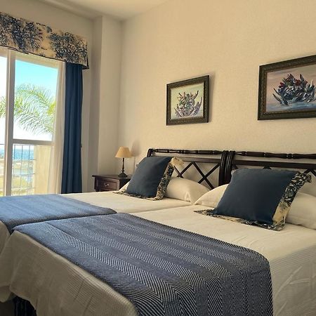 Lyrioshomes Precioso Apartamento Puerto De Estepona Luaran gambar
