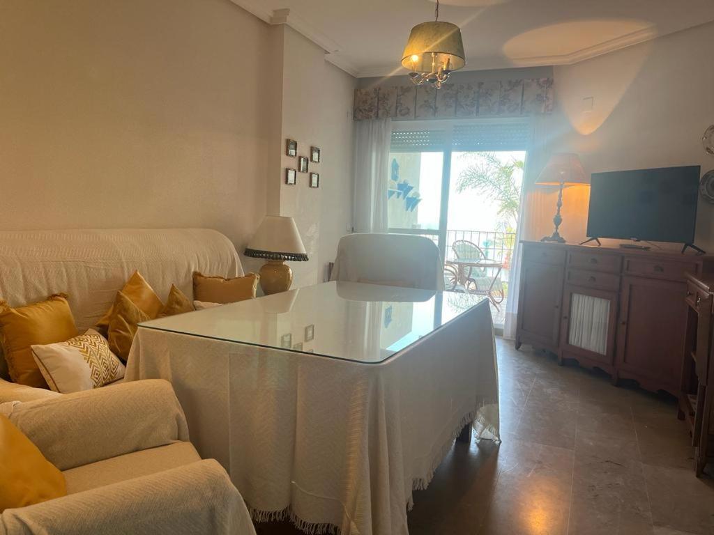 Lyrioshomes Precioso Apartamento Puerto De Estepona Luaran gambar