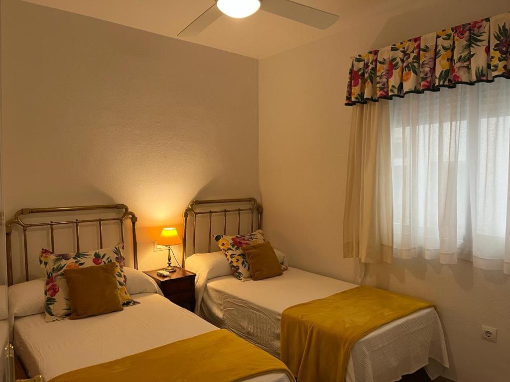 Lyrioshomes Precioso Apartamento Puerto De Estepona Luaran gambar